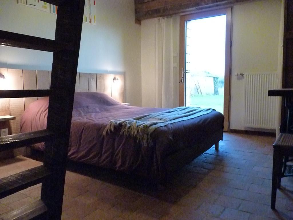 Chambres D'Hotes Le Chateau Rouge Saint-Germain-sur-Moine Exterior foto